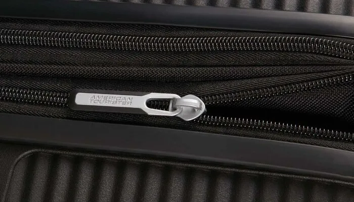 American Tourister Soundbox Чемодан дорожный 67/24 M bass black