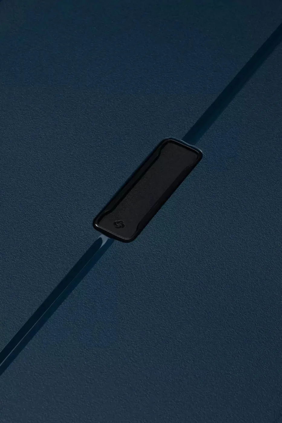 Samsonite ESSENS Чемодан дорожный 55/20 S midnight blue