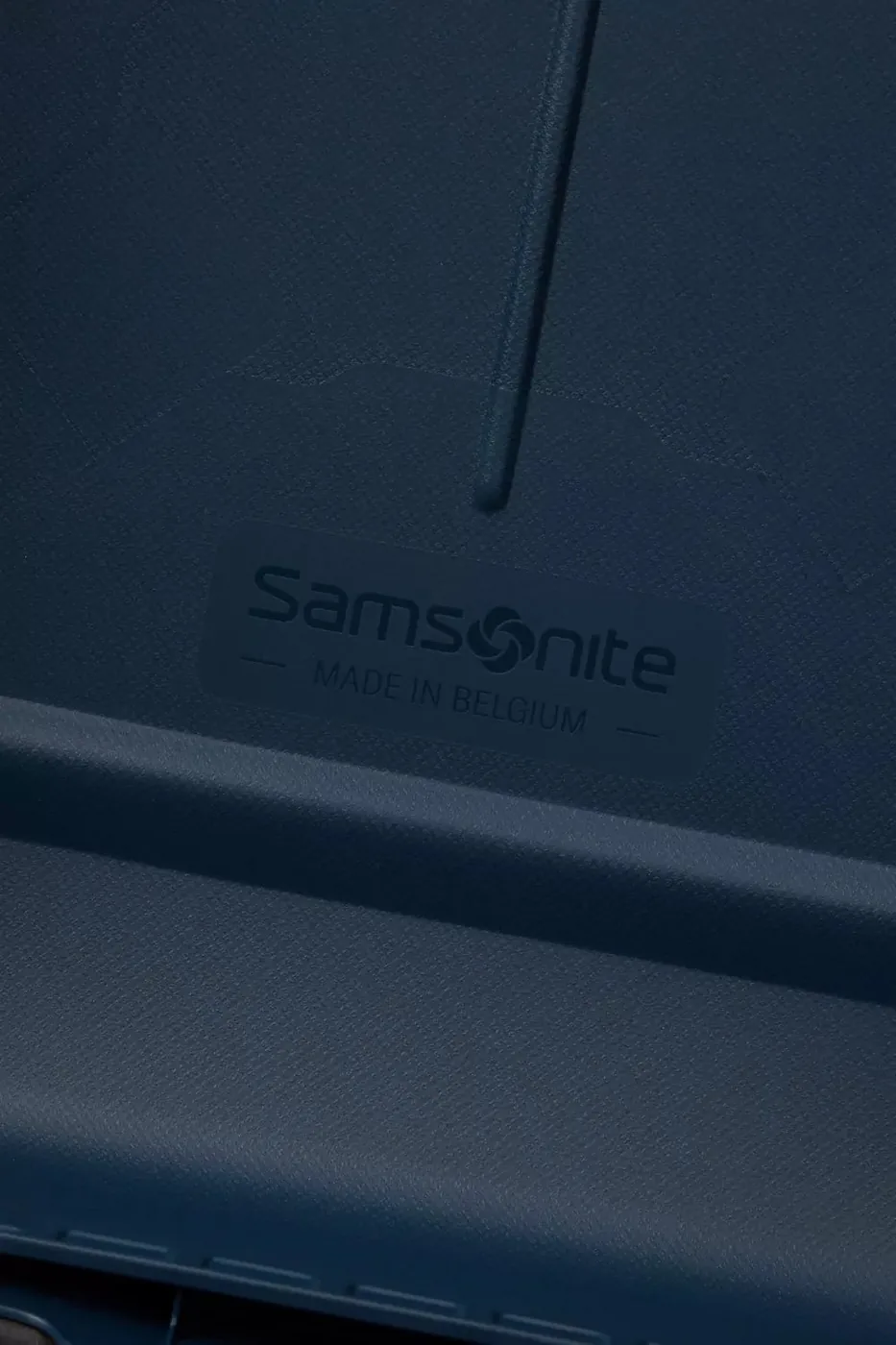 Samsonite ESSENS Чемодан дорожный 55/20 S midnight blue