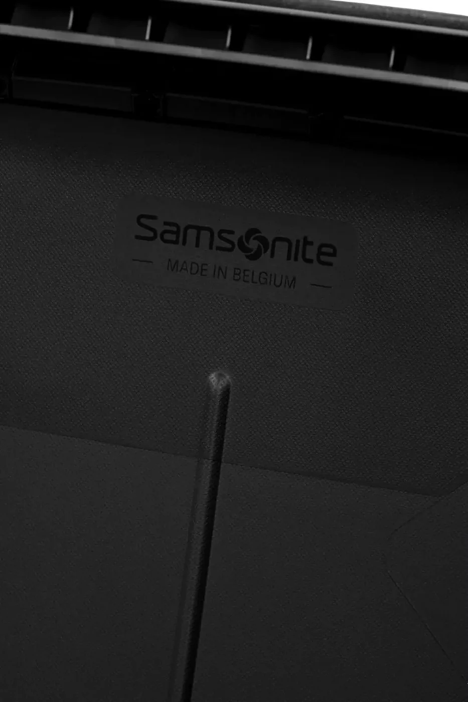 Samsonite ESSENS Чемодан дорожный 69/30 M graphite