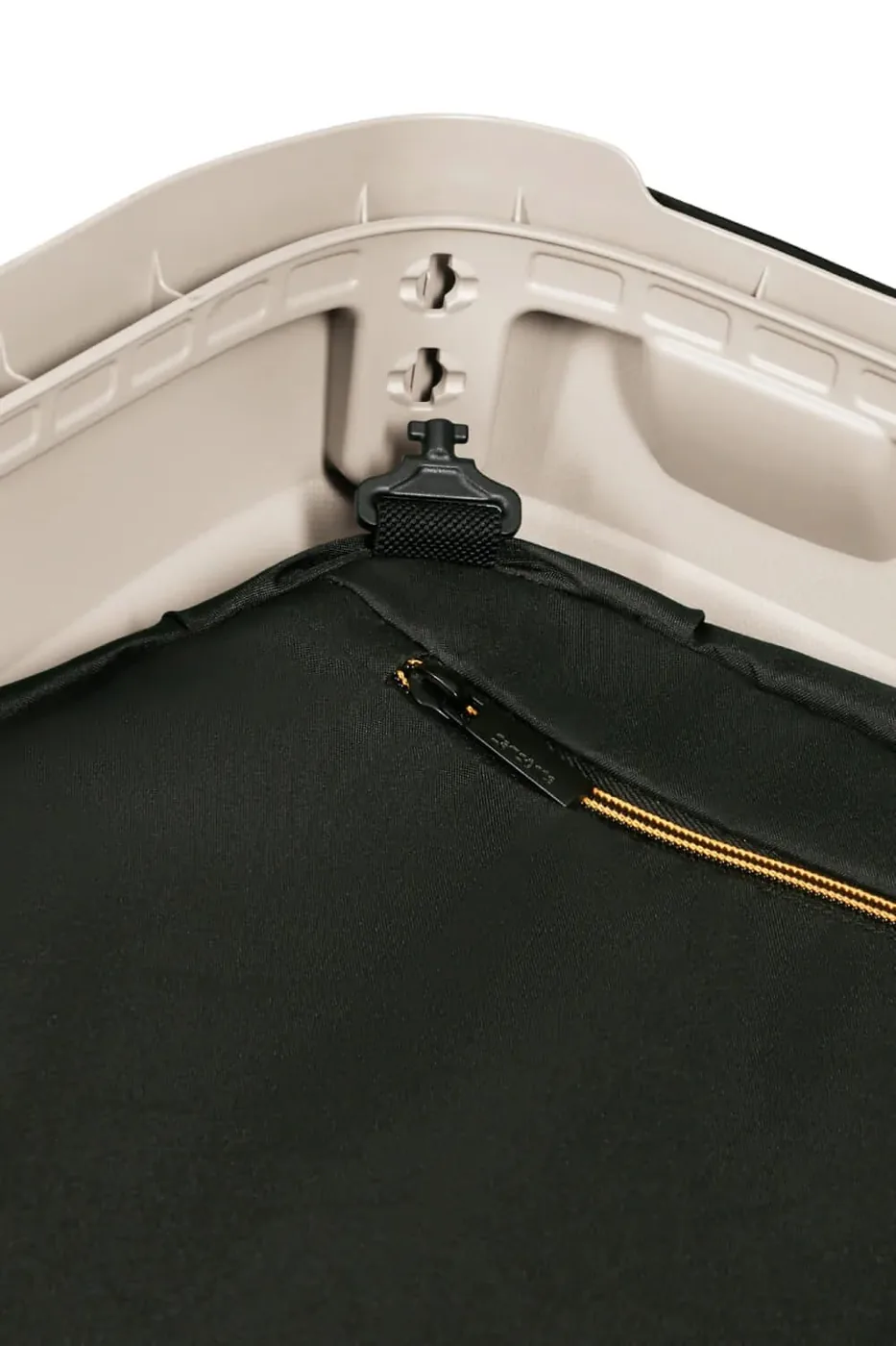 Samsonite ESSENS Чемодан дорожный 69/30 M sand stone
